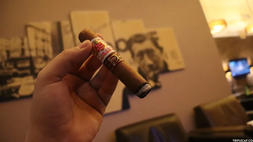 Hoyo de Luxe