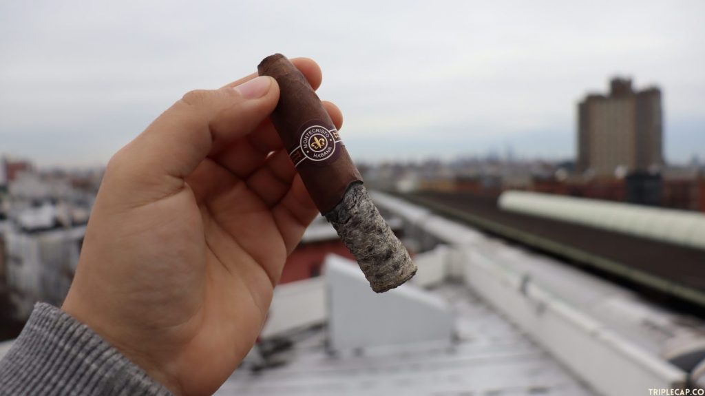 Montecristo Petit No. 2 Final Third Montecristo Petit No. 2 Final Third