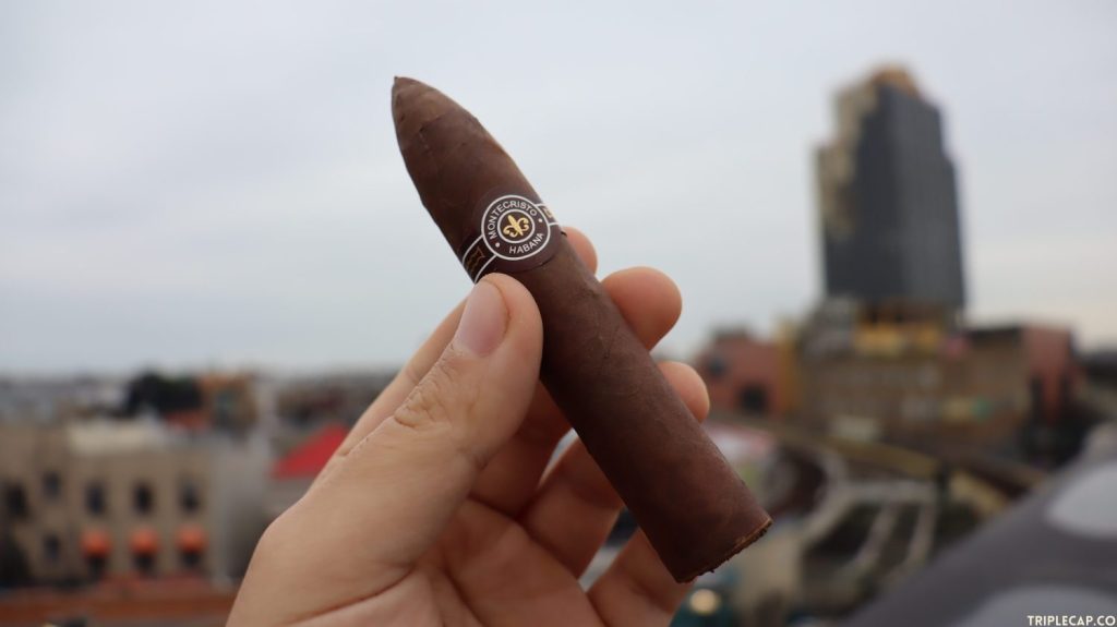 Montecristo Petit No. 2 Prelight