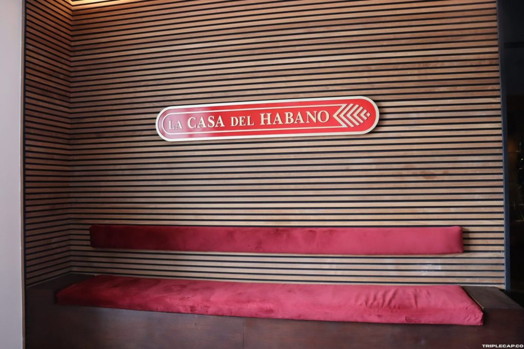 La Casa Del Habano sign in the Antigua Location